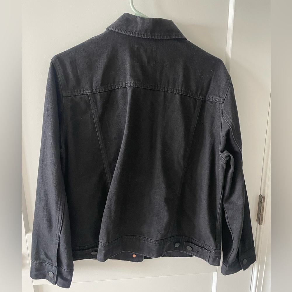 Women’s old navy black denim jacket - Picture 2 of 3